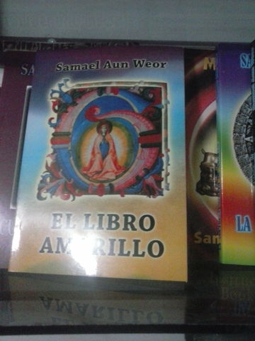 el libro amarillo nombre